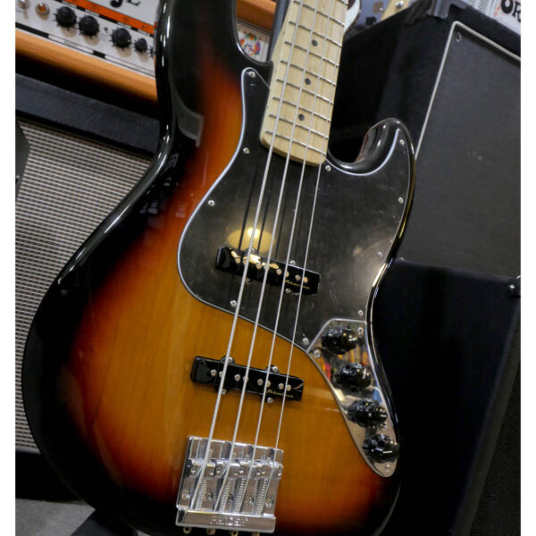 Fender Deluxe Active Jazz Bass MN 3TS